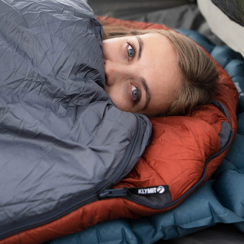 Klymit_StaticVLuxeSL_06LLBL01D_LS15_KSB20LargeHybrid_2000x1333_be65b6f6-c106-4e03-a7c8-336fe9889445.jpg